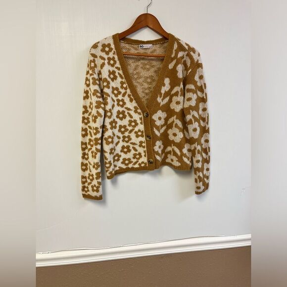 SO Floral 70s Retro Cardigan Sweater | Size M | Perfect for Fall - Picture 4 of 10